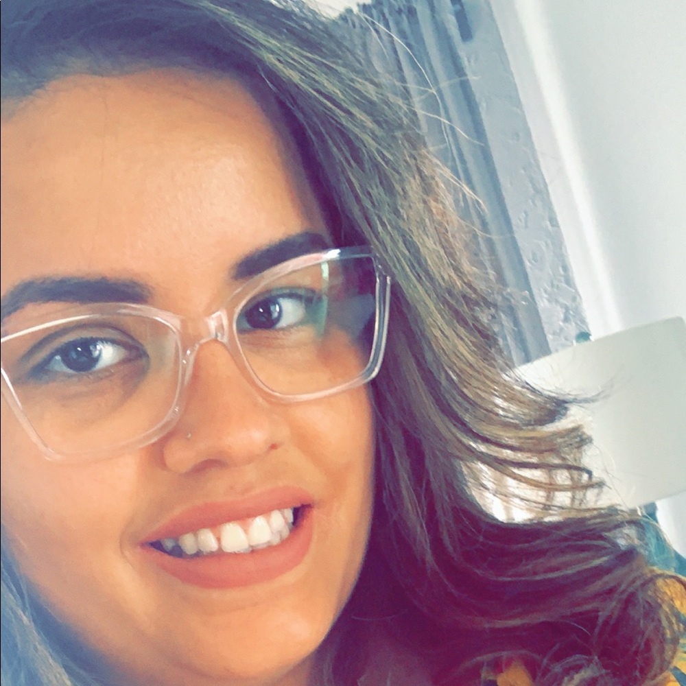 Meet your Posher, Angelica